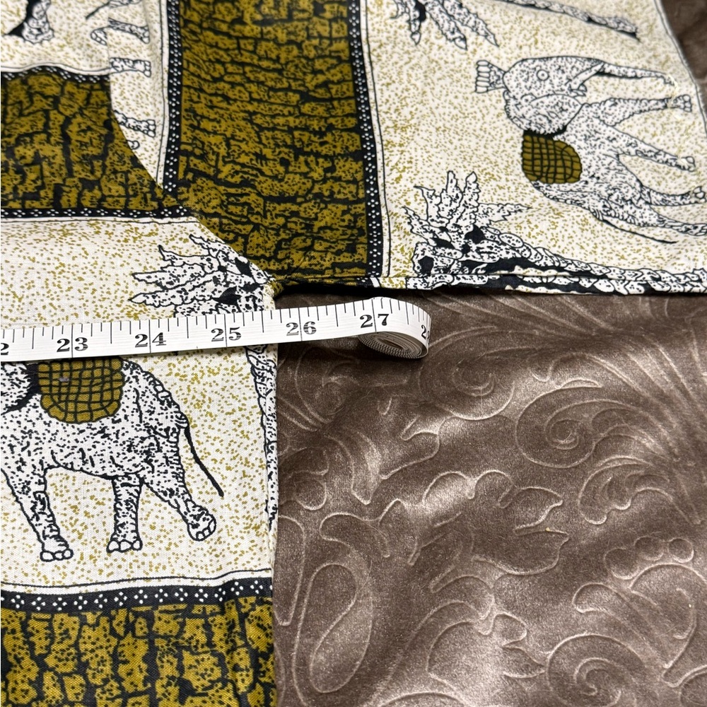 Handmade African Print Tunic with Elephant and Palm Tree Design Embroidered - Picture 8 of 9